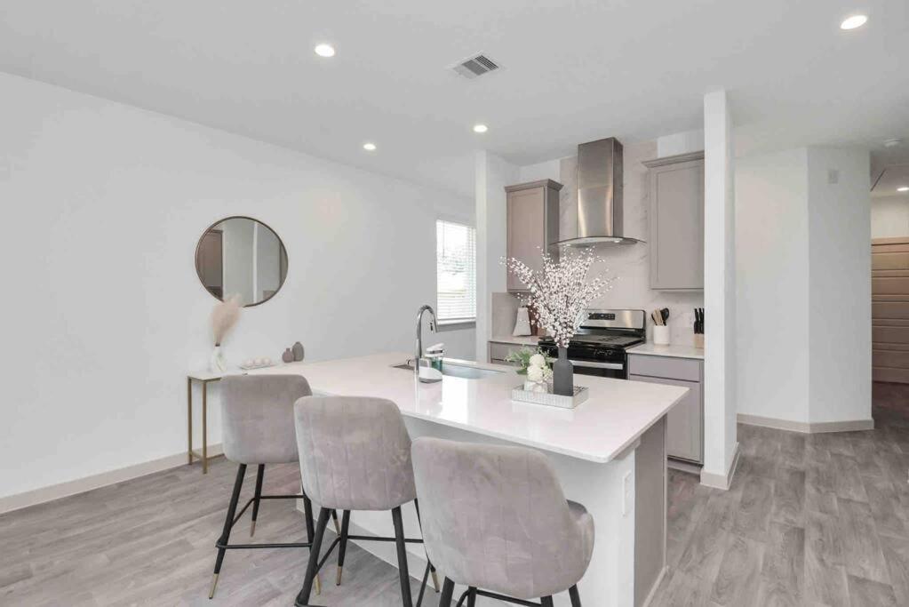 4Bedroom Escape - Near Med Center With Backyard 휴스턴 외부 사진