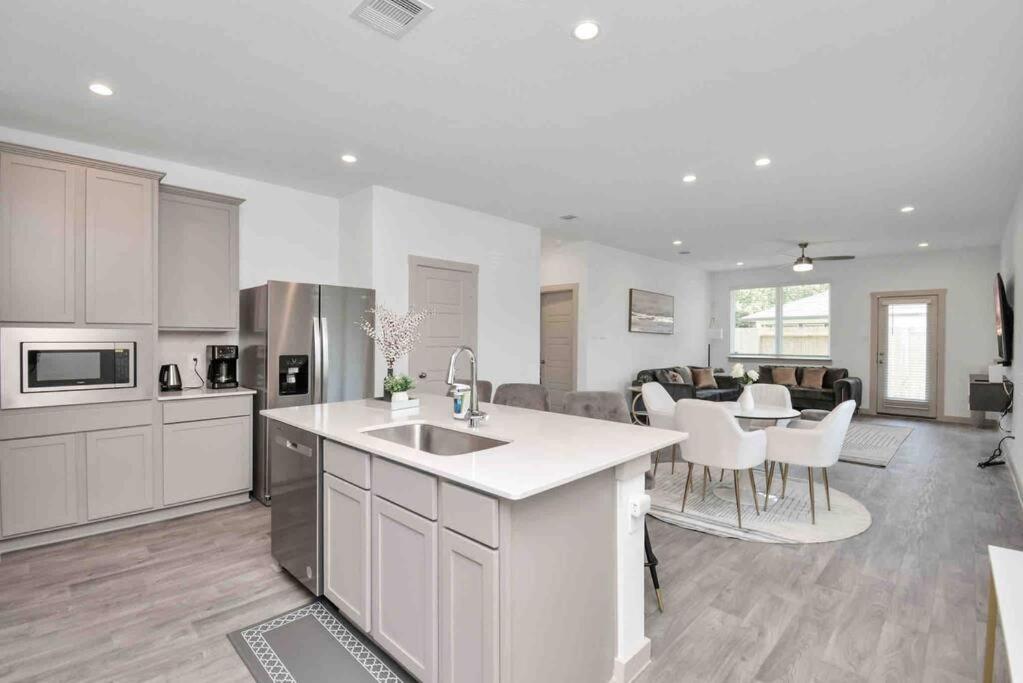 4Bedroom Escape - Near Med Center With Backyard 휴스턴 외부 사진