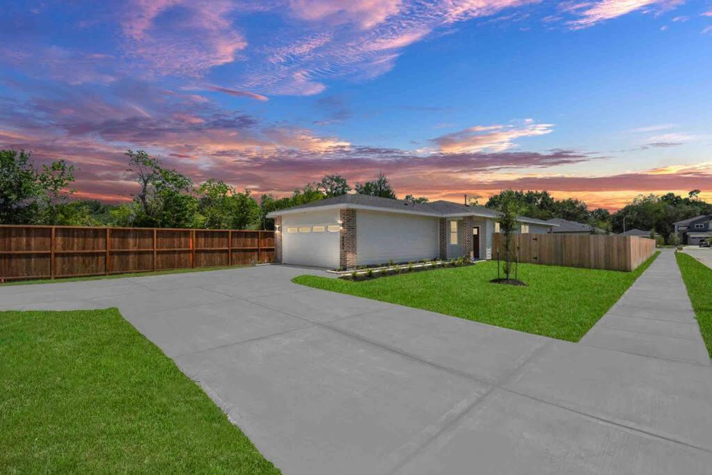 4Bedroom Escape - Near Med Center With Backyard 휴스턴 외부 사진